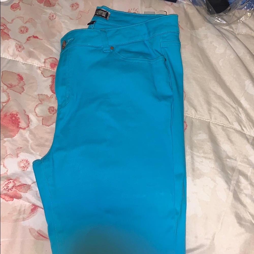 Kardashian Kurves blue skinny jeans